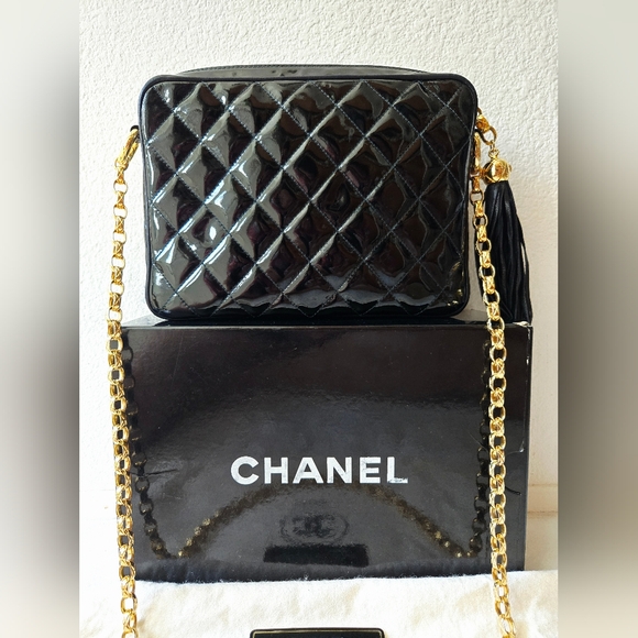 Chanel Quilted Camera Bag - Picture 4 of 15